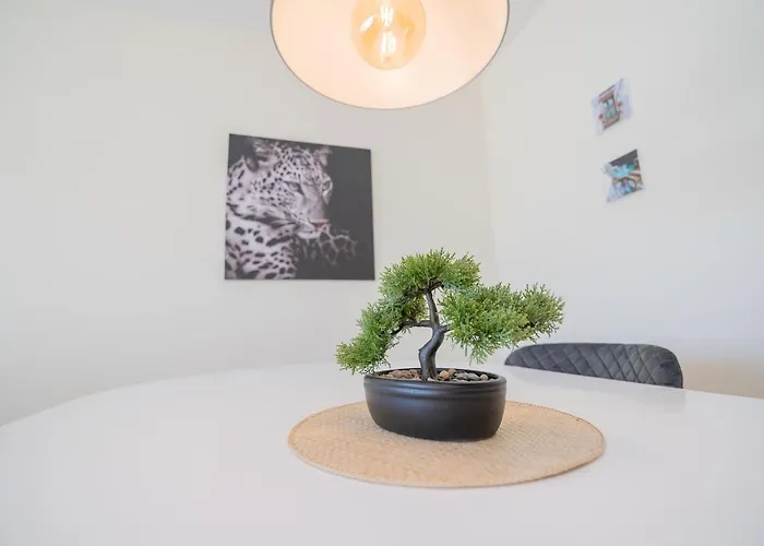 Apartamento Marina Retreat - An Exquisite 2 Bedroom On The Marina