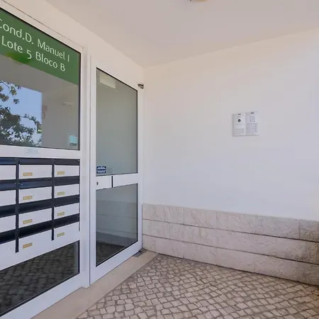 Marina Retreat - An Exquisite 2 Bedroom On The Marina * Lagos