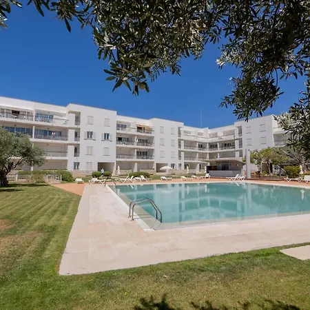 Apartment Marina Retreat - An Exquisite 2 Bedroom On The Marina