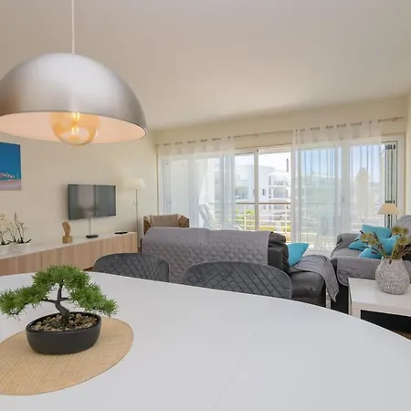 Marina Retreat - An Exquisite 2 Bedroom On The Marina * Lagos