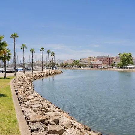 Apartment Marina Retreat - An Exquisite 2 Bedroom On The Marina Lagos