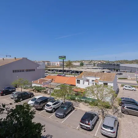 Marina Retreat - An Exquisite 2 Bedroom On The Marina