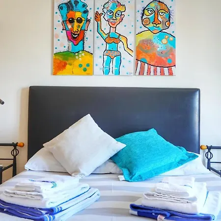 Apartman Marina Retreat - An Exquisite 2 Bedroom On The Marina